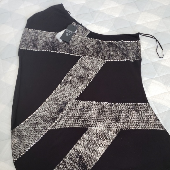 NEW GUESS black sequin top - Picture 1 of 3